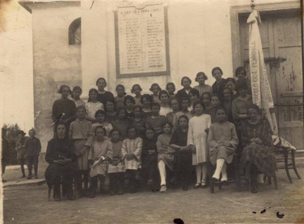 circolo giovanile femminile 1920